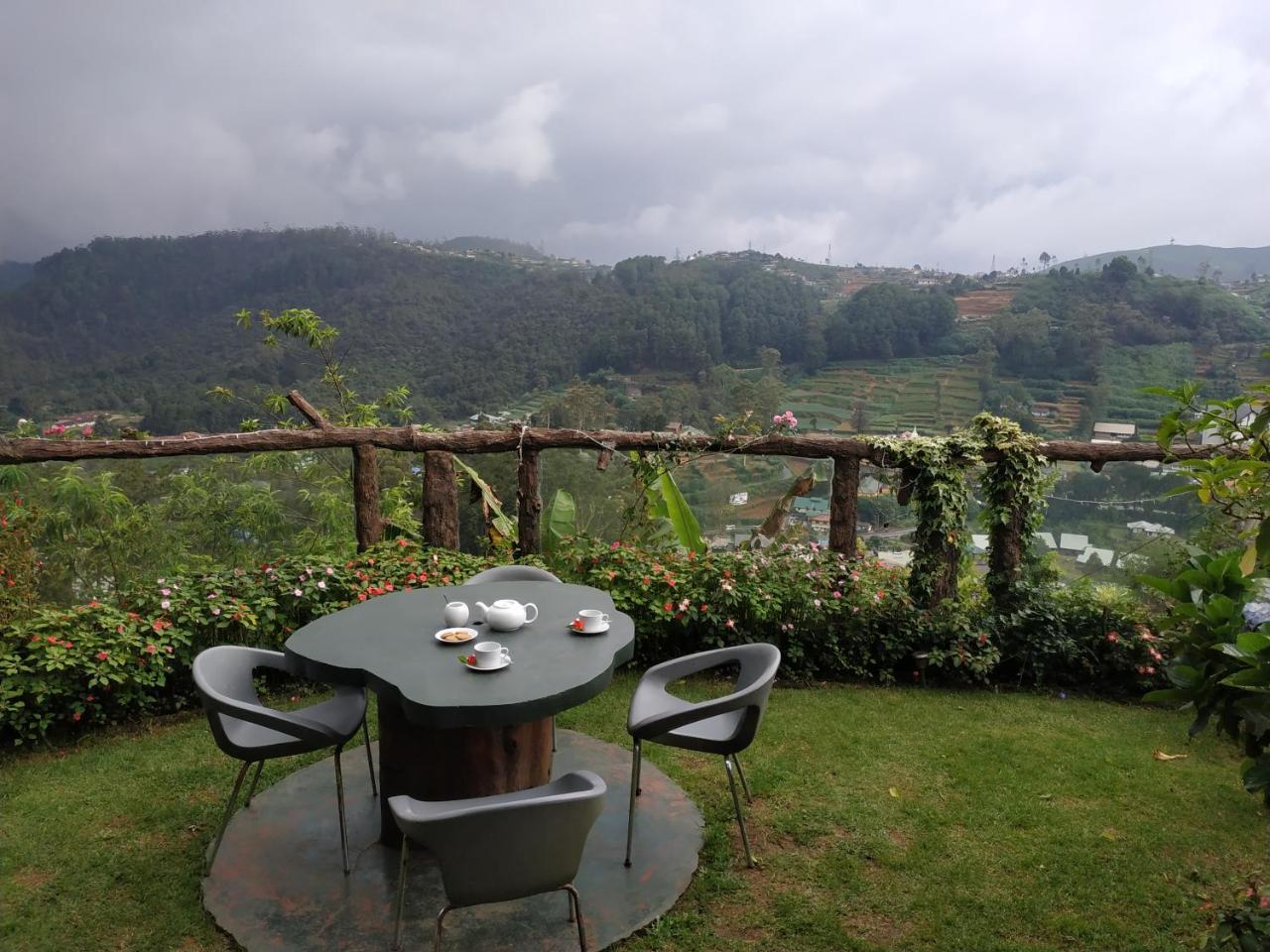 Misty Mountain Villas Nuwara Eliya Ngoại thất bức ảnh